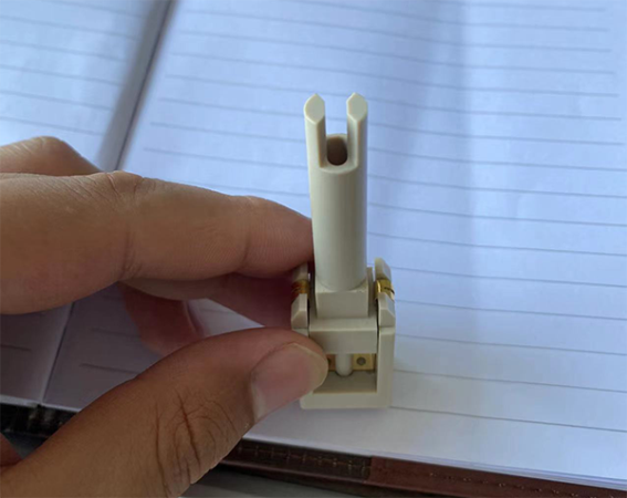 PEEK灌封耐酸碱腐蚀AB胶应用案例