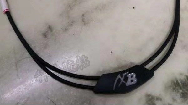 硅胶填充用什么胶水