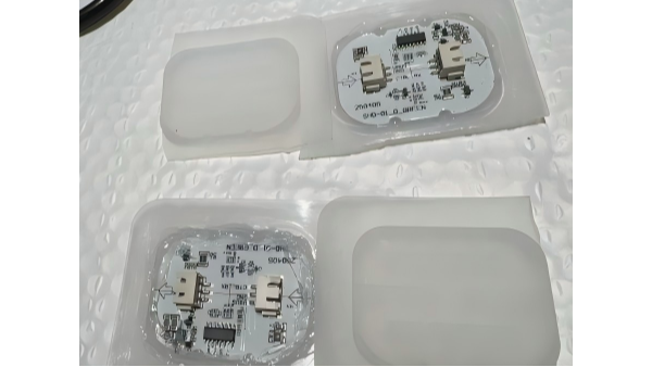 硅胶粘硅胶KJ-998-34硅胶胶水应用案例-硅胶专用胶水